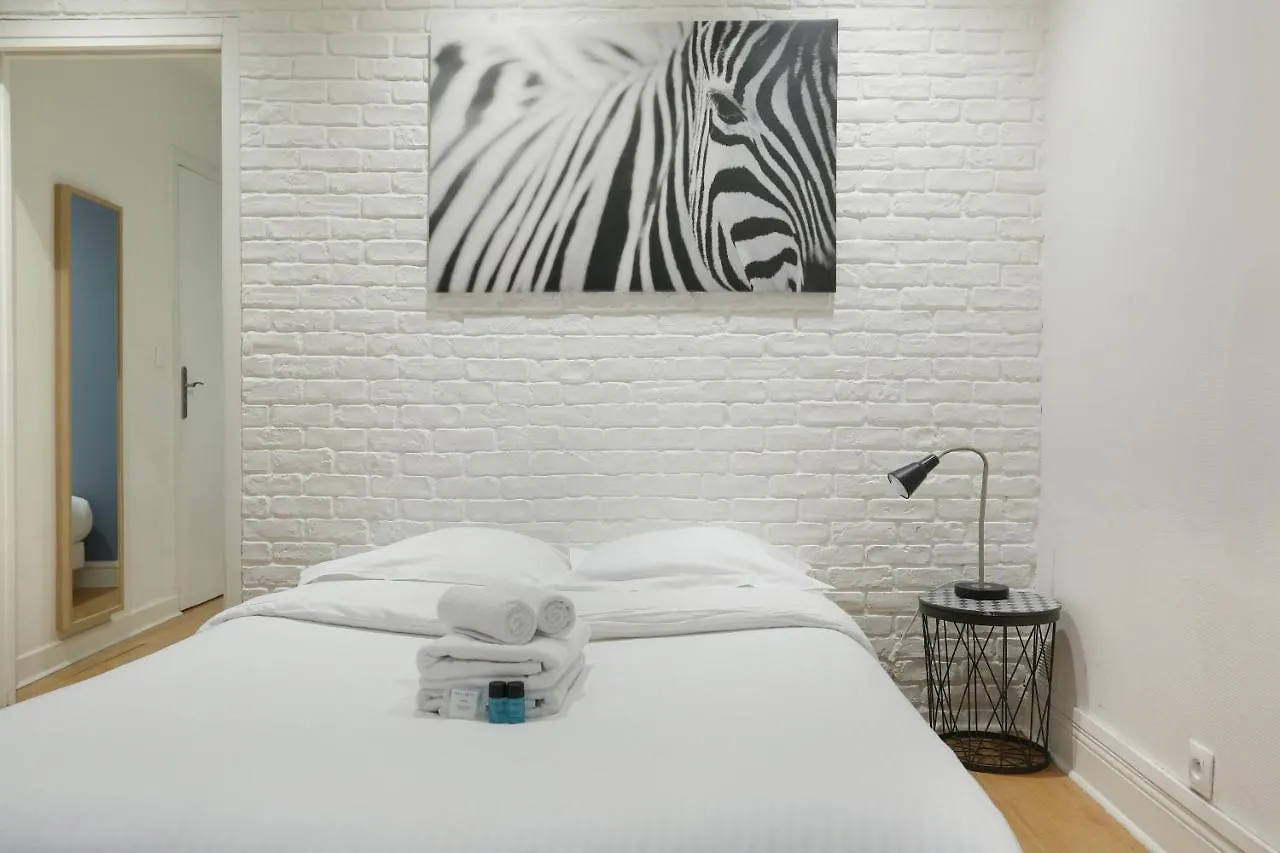 Apartment Moulin Rouge - Rue Lepic *